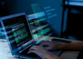 Empregos ligados à tecnologia cresceram 95% em 10 anos, diz pesquisa