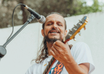 Ale Carmani lança o álbum ‘Mãe Natureza’ no Centro Cultural Casarão