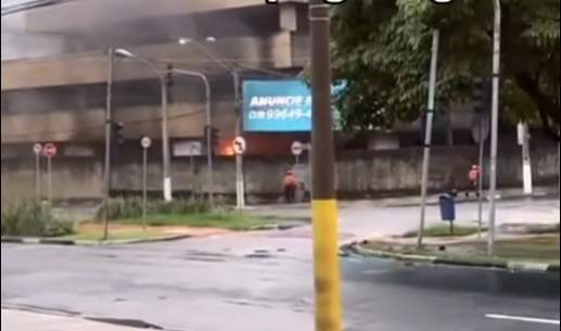 Polícia investiga incêndio provocado no estacionamento do Guarani
