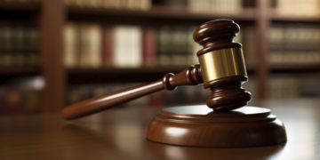 Condomínio: responsabilidade em furtos e roubos – por Renato Ferraz Sampaio Savy