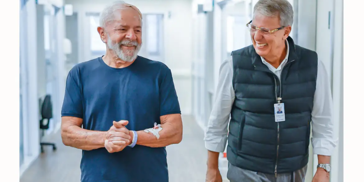 “Estou firme e forte”, diz Lula, ao divulgar vídeo após deixar UTI