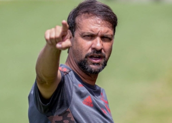 Campeão de aspirantes pelo Bragantino é o novo técnico do Guarani