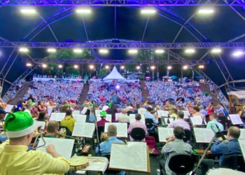 Concerto Especial de Natal encanta 3 mil pessoas na Concha Acústica