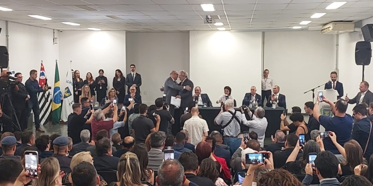 Eleitos em Campinas: Prefeito, vice e 33 vereadores são diplomados