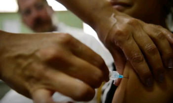 Novo plano para combater câncer de colo de útero tem foco em rastreio e vacina