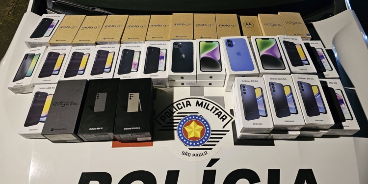 Polícia recupera os 42 celulares roubados em loja de Jaguariúna e uma mulher é presa