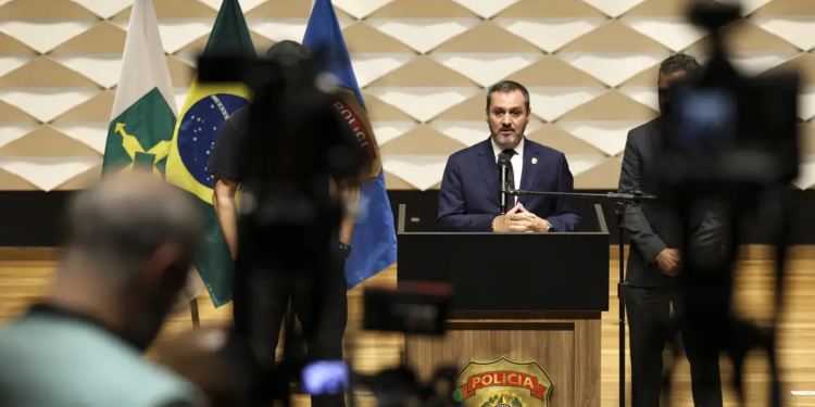 Diretor da PF diz que imunidade parlamentar não é direito absoluto