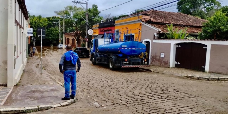 Após fortes chuvas de sexta-feira, Campinas mantém Estado de Atenção