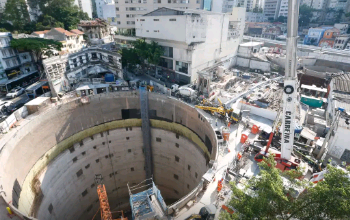 Desabamento abre cratera na Linha Laranja do Metrô de São Paulo