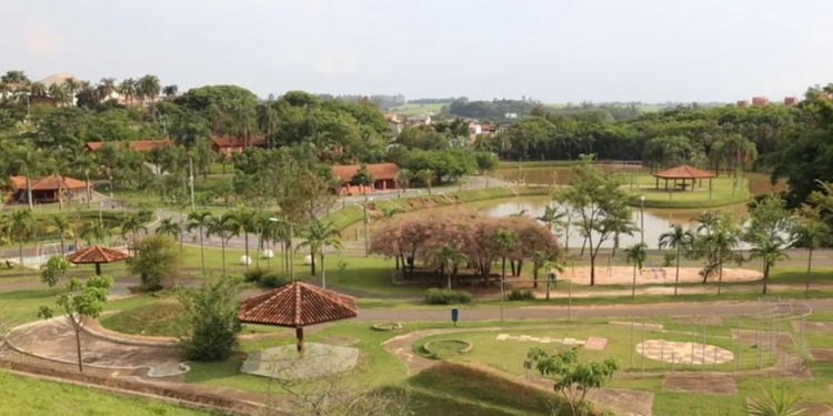 Parque das Águas é reaberto após remoção de árvores caídas em razão do temporal