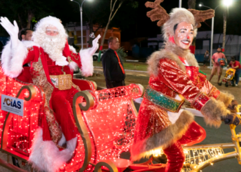 Parada Mágica de Natal percorre ruas do centro de Sumaré nesta quinta-feira