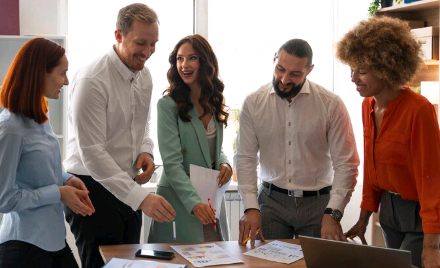 Carisma: a essência da liderança genuína – por Cecília Lima