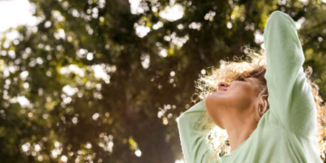 A base para uma vida feliz e próspera – por Cecília Lima