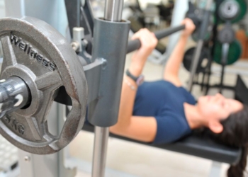 Creatina: estudo com participação da USP mostra verdades e mitos sobre suplemento