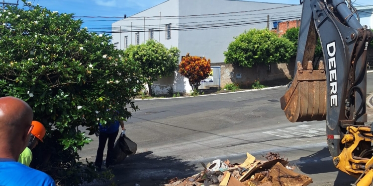 Cidade limpa: Mutirões em Nova Odessa já recolheram o equivalente a 33 caminhões de resíduos