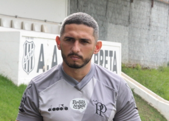 Ponte Preta reencontra a torcida em 2025 no duelo com o Santos