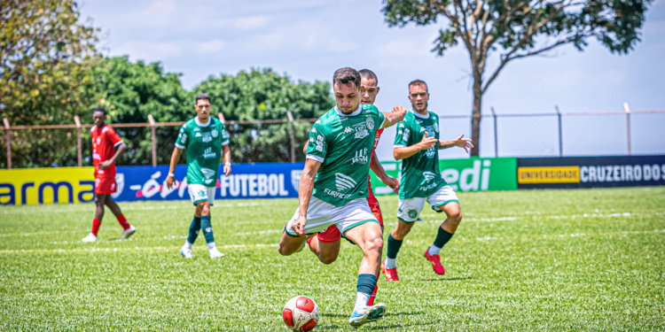 Guarani goleia e passa às oitavas na Copinha; mais dois reforços chegam ao Brinco