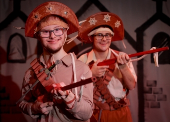 Companhia de teatro inclusiva leva O Auto da Compadecida ao Castro Mendes