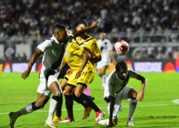 Ponte Preta sai na frente, mas cede empate ao Santos no Majestoso