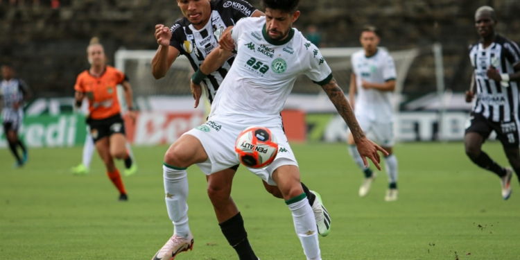 Guarani fica no empate sem gols com a Inter, em Limeira