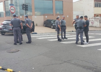 Tarde de tiros, tensão e bandidos baleados na Andrade Neves; veja fotos e vídeo