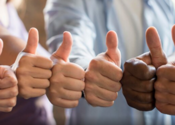 A arte de comunicar com credibilidade: o segredo para uma presença impactante – por Cecília Lima