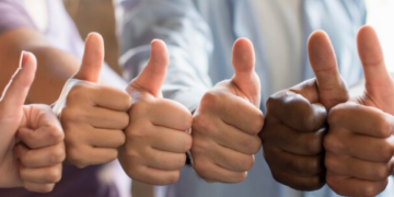 A arte de comunicar com credibilidade: o segredo para uma presença impactante – por Cecília Lima