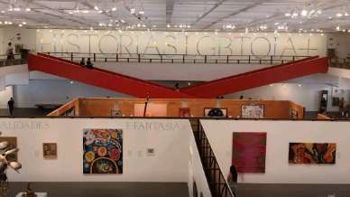 Exposição no Masp compartilha histórias da comunidade LGBTQIA+