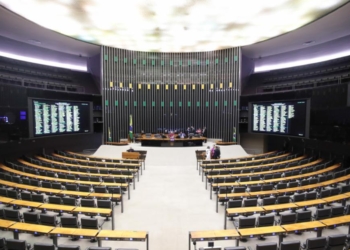 Artigo: A lei do cachorro-quente – por Alfredo Couto Rosa Lopes