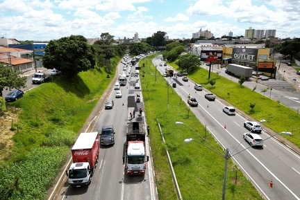 Manutenção do asfalto nas faixas de ônibus da Lix da Cunha começa nesta segunda-feira