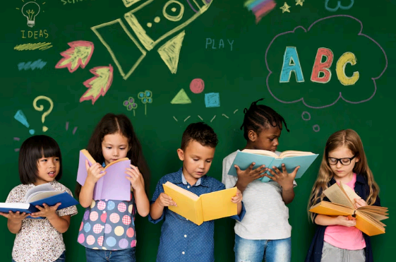 Estudar pra ficar… pobre? – por Luis Felipe Valle