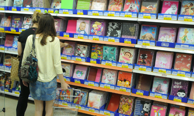 Procon recomenda atenção aos consumidores na compra do material escolar