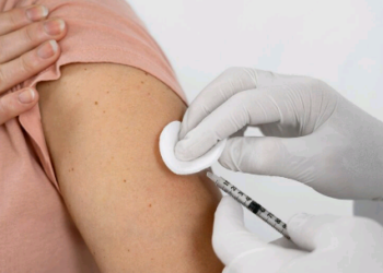 Janeiro Verde: vacina do HPV é a principal aliada no combate ao câncer do colo do útero