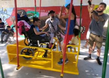 Parques adaptados para crianças com deficiência: avanço na inclusão