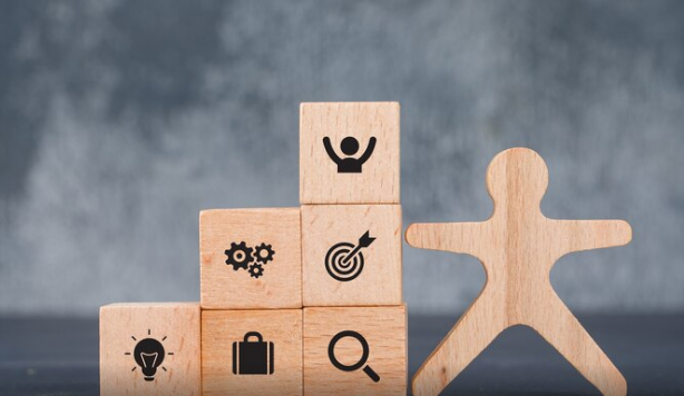 Zona de Conforto ou Armadilha? Qual é o seu cenário no trabalho atual? – por Karine Camuci