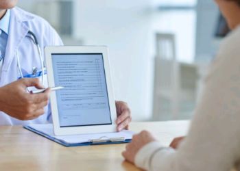 A obrigação de disponibilizar o conhecimento sobre cuidados de saúde aos profissionais de saúde e aos cidadãos – por Carmino de Souza