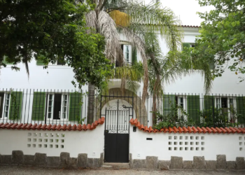 Casa usada em gravações de ‘Ainda Estou Aqui’ está à venda por R$ 13,9 mi