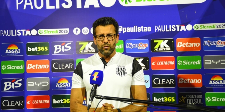 Valentim admite ‘gosto amargo’ após empate, mas pondera: ‘é início de trabalho’