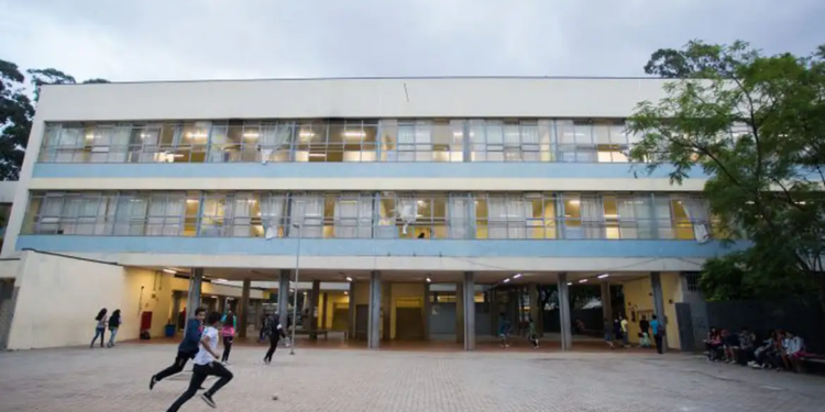 Justiça de São Paulo suspende privatização de escolas estaduais; duas seriam em Campinas