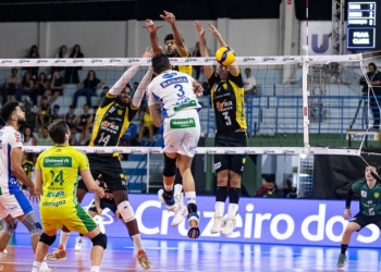 Vôlei Renata perde fora de casa para o Praia Clube