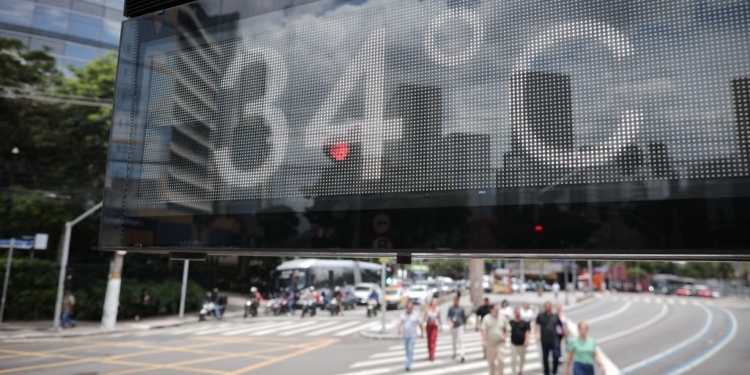 Veja dicas para amenizar os efeitos das altas temperaturas