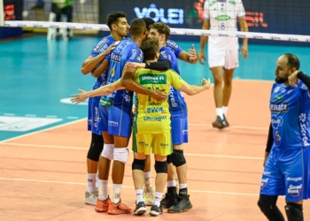 Com público recorde, Vôlei Renata vence Sada/Cruzeiro por 3 sets a 0