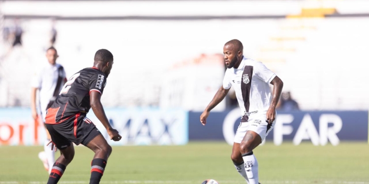 Ponte Preta tropeça em casa no empate contra o Botafogo
