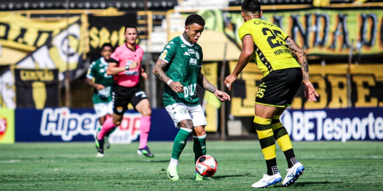 Guarani perde do São Bernardo, mas segue na zona de classificação