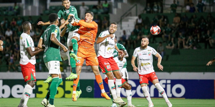 Guarani leva gol no fim e deixa escapar a vitória contra o Velo Clube