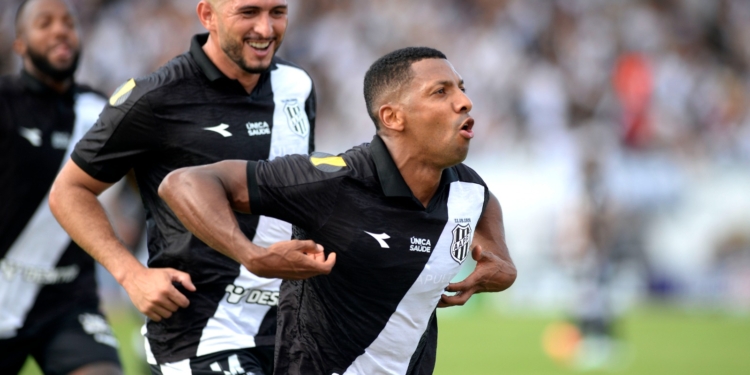 Ponte Preta vence o Dérbi 209 por 2 a 0 e encerra série invicta do Guarani