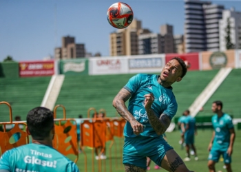 Guarani enfrenta o Corinthians em Itaquera na busca da vaga à segunda fase