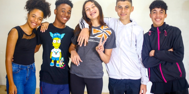 Fundação Educar abre inscrições para estudantes na Academia Educar Online