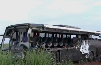 Acidente entre ônibus e caminhão na região de Ribeirão Preto causa 12 mortes