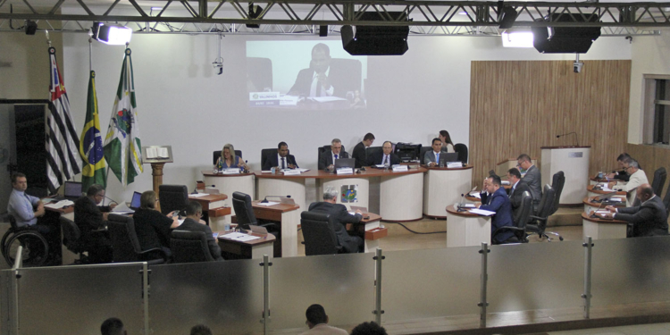 Câmara de Valinhos abre CPI para investigar caso do suposto ‘médico fantasma’ em UPA